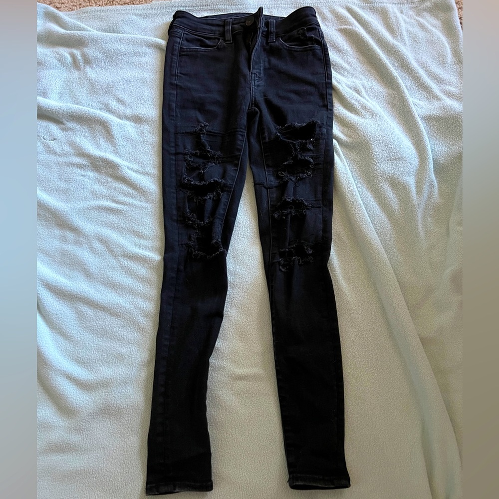 American Eagle size 0 black ripped jeans
